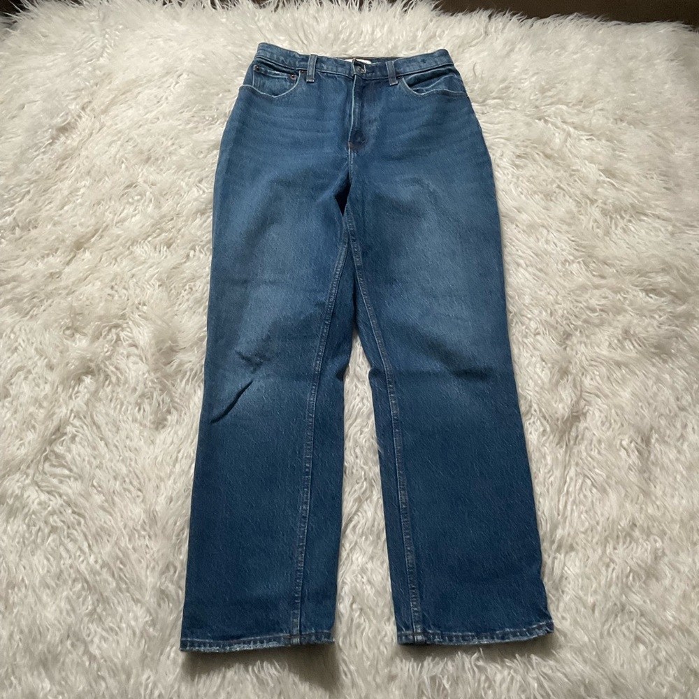 Abercrombie Curve Love The 90s Straight Ultra High Rise Jeans
